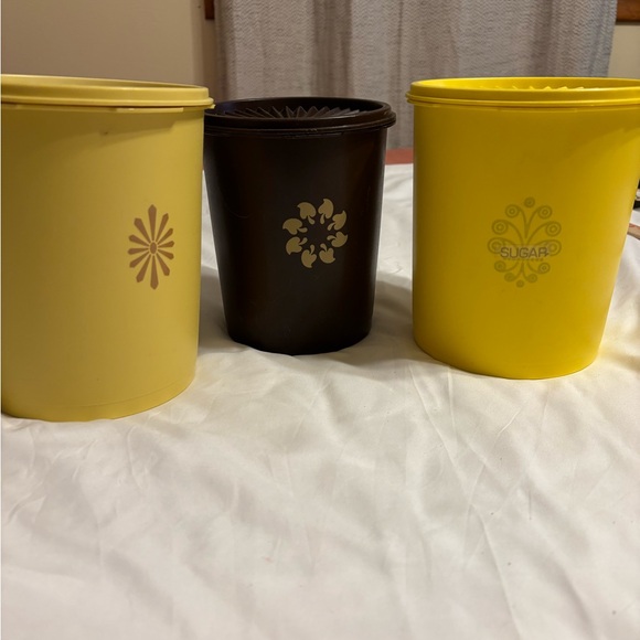 Tupperware Other - Tupperware Yellow and Brown Storage Bins